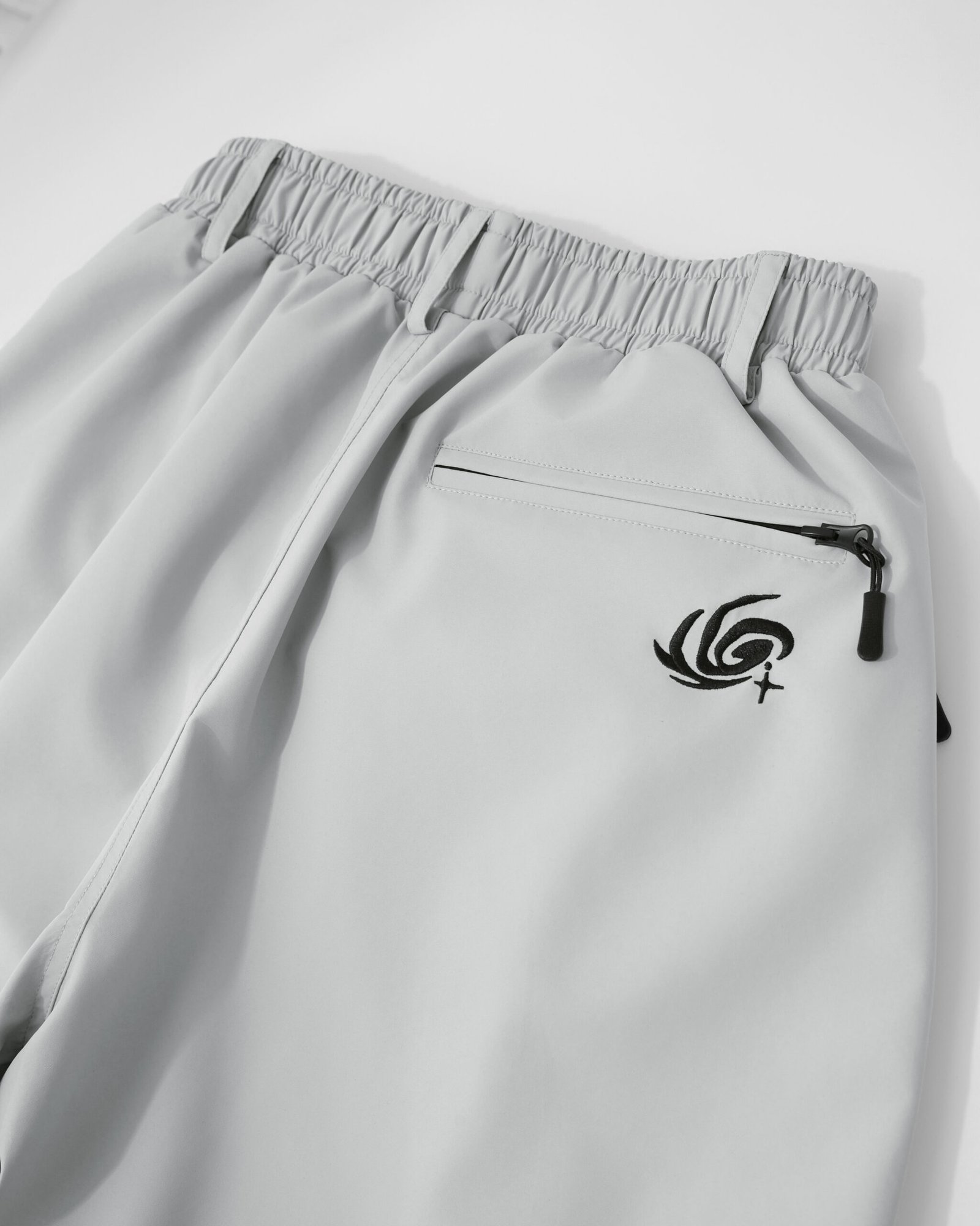 PINNACLE 30K WIDE CUT SNOW PANTS | LIGHT GREY - Image 11
