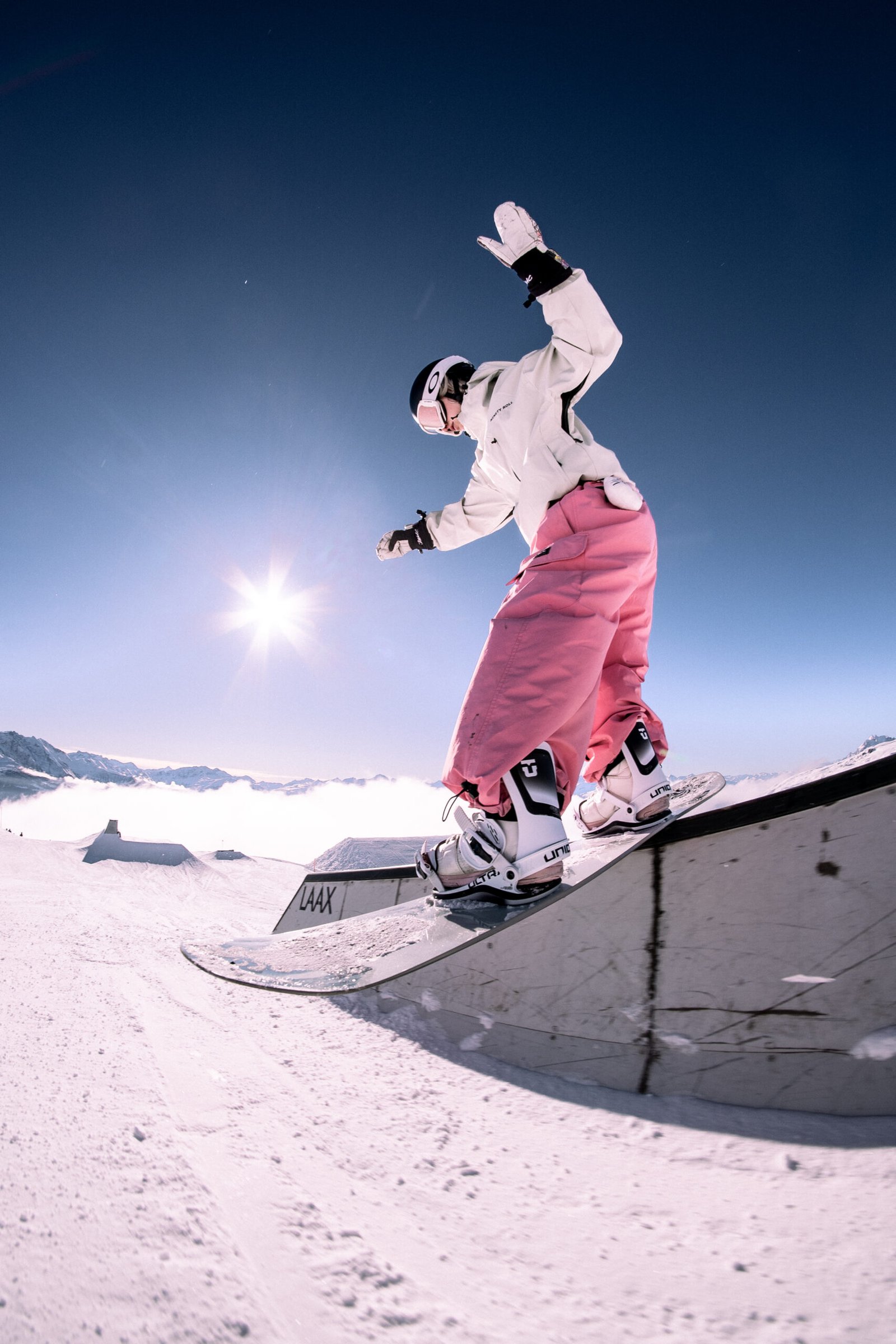 DOWNTOWN 30K CARGO BAGGY SNOW PANTS | PINK - Image 11