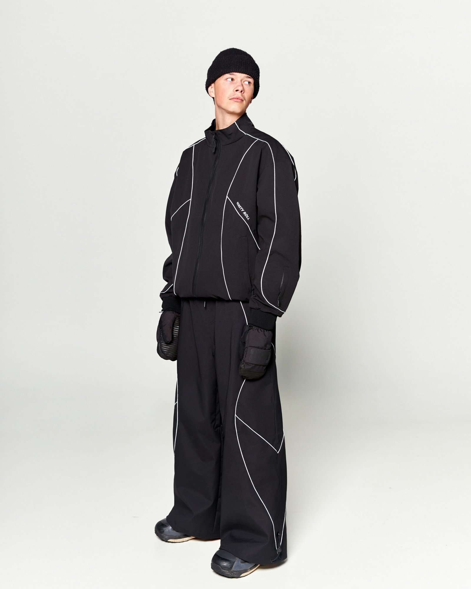 APEX LINE 30K SNOW JACKET | BLACK - Image 4