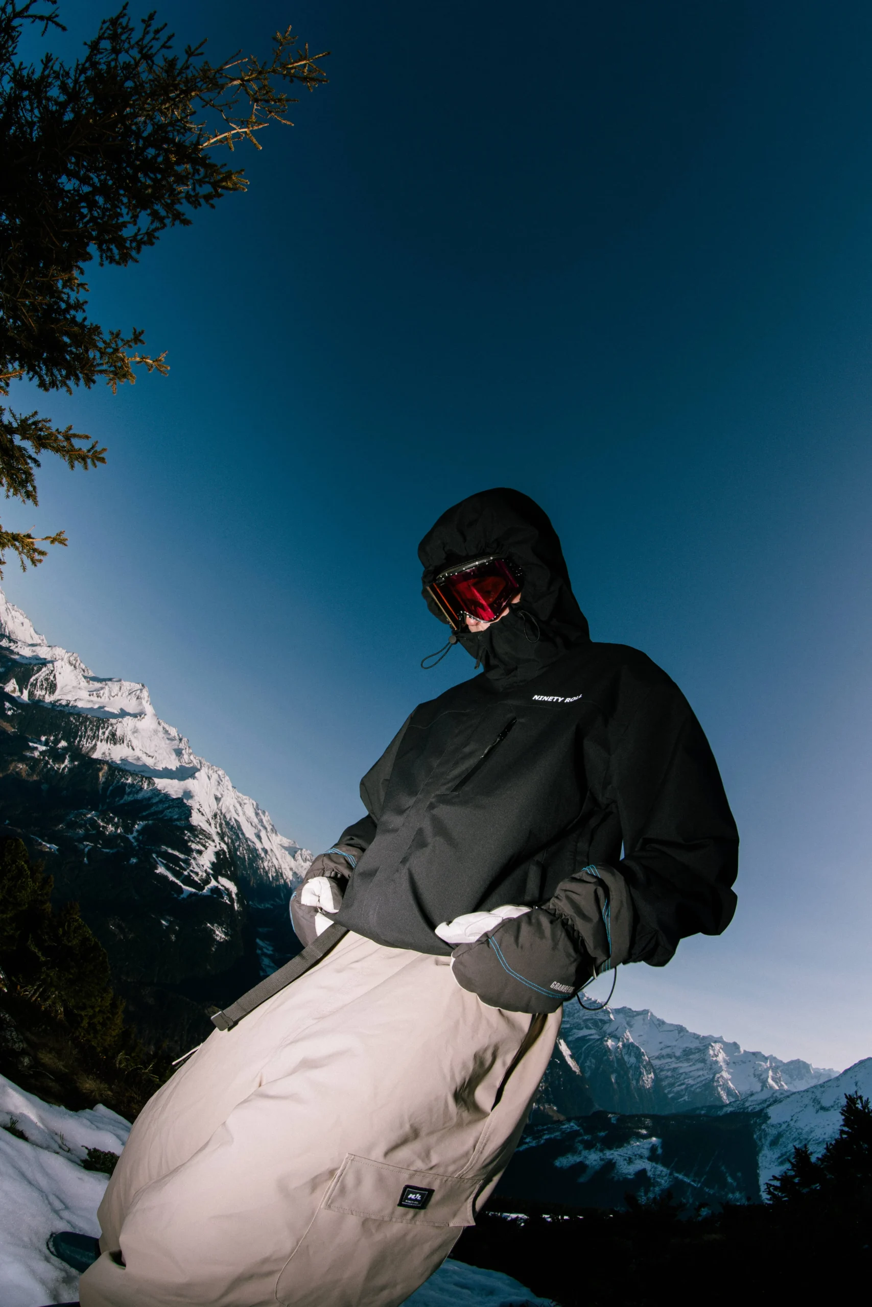 UPTOWN PRO 30K SNOW JACKET | JET BLACK - Image 13